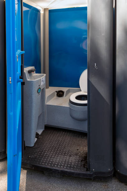 Portable Toilet Options We Offer in Warm Beach, WA